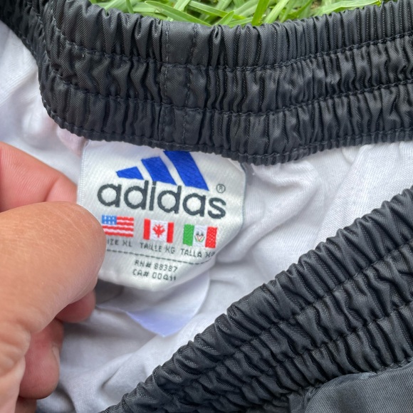 GRAILS VINTAGE 90s ADIDAS BREAK AWAY TEAR AWAY WARM UP PANTS YOUTH XL - Picture 3 of 11